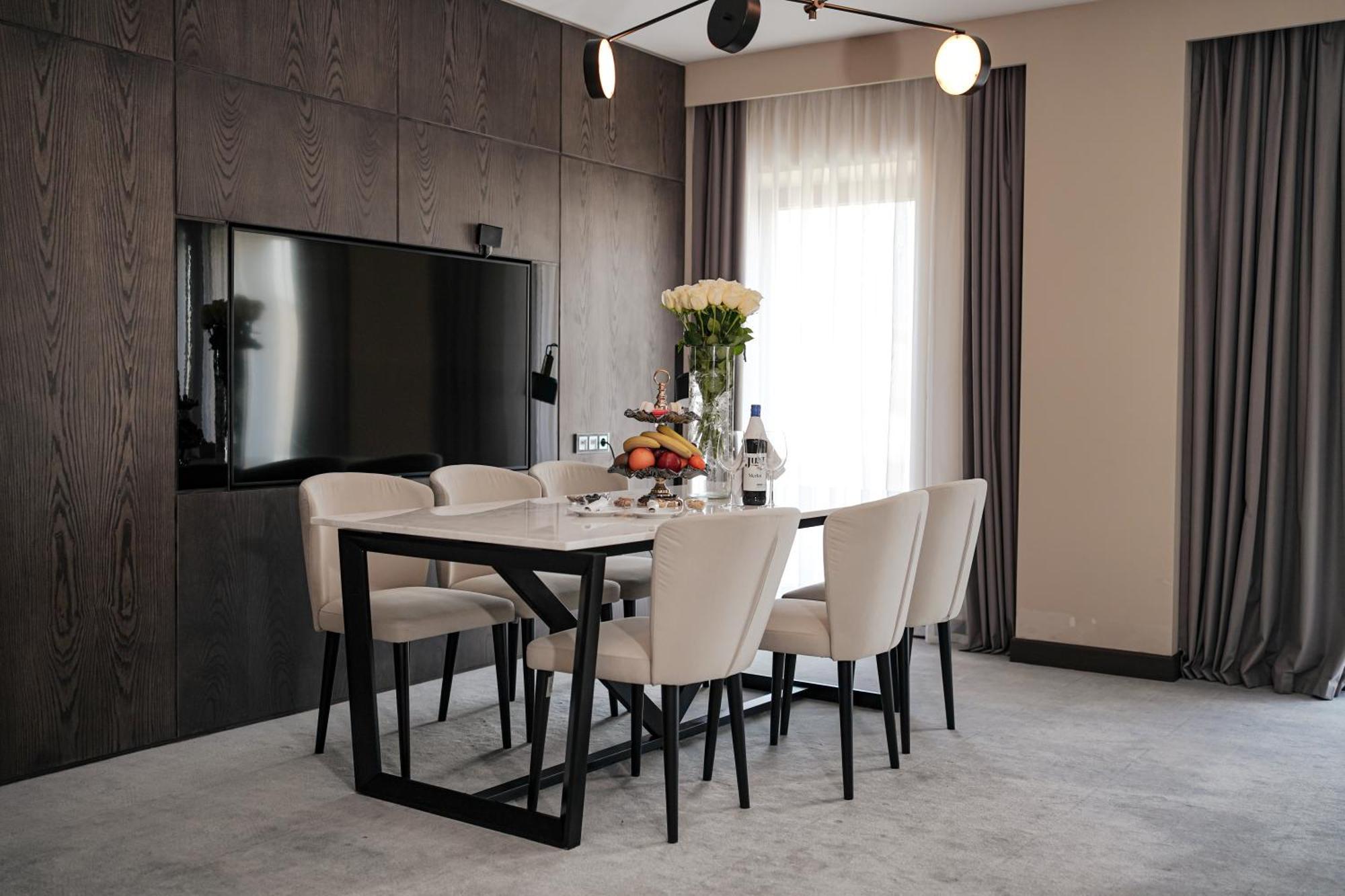 Novotel Bishkek City Center Zewnętrze zdjęcie