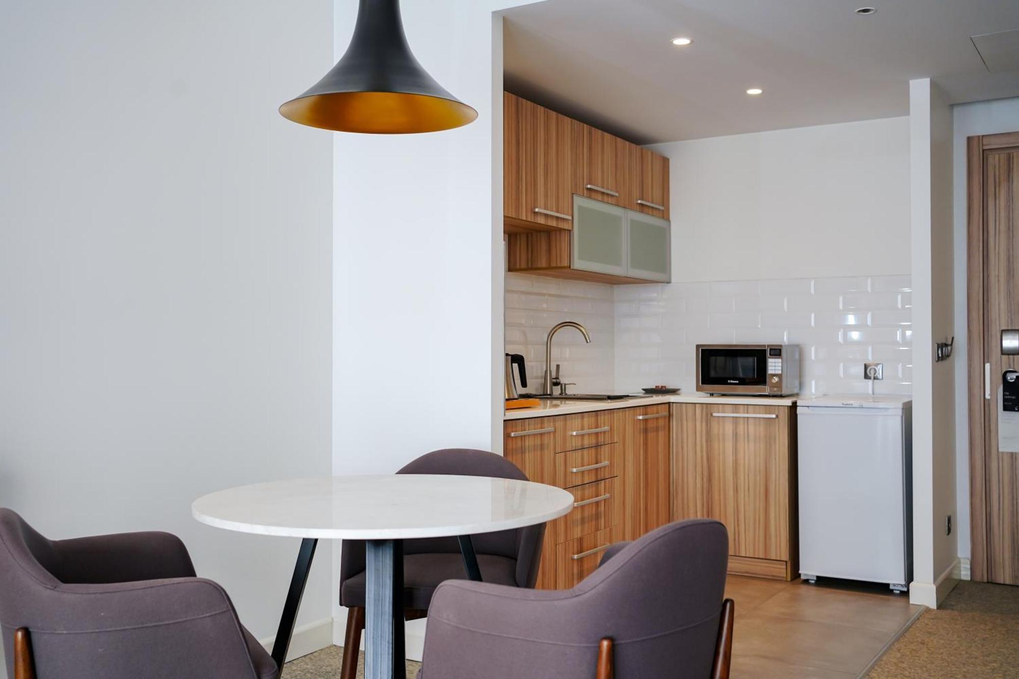 Novotel Bishkek City Center Zewnętrze zdjęcie