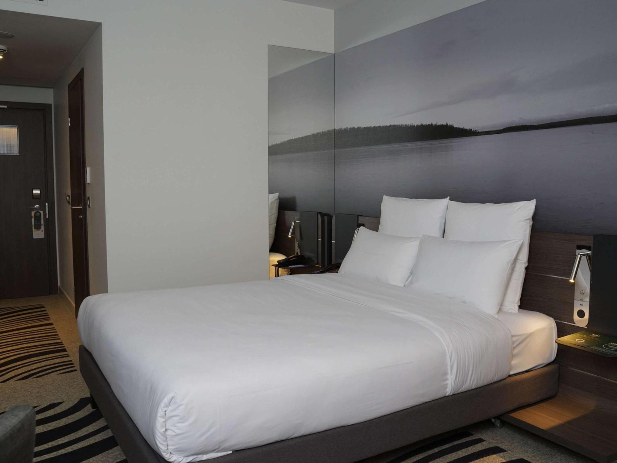 Novotel Bishkek City Center Zewnętrze zdjęcie