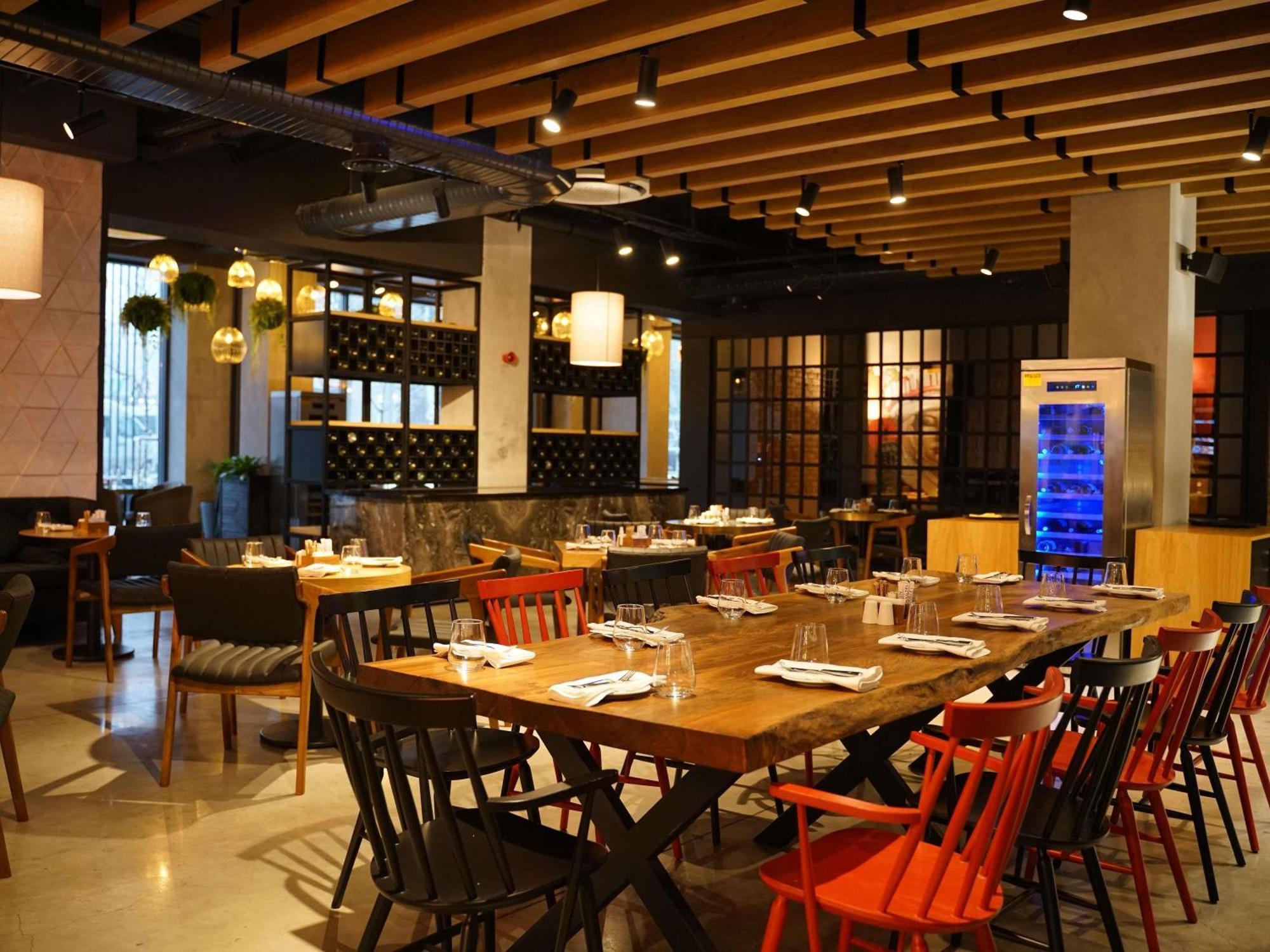Novotel Bishkek City Center Zewnętrze zdjęcie